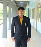 นายปรเมศวร์ มากภิบาล